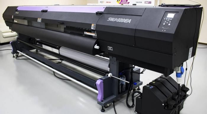 Impresora Tinta Solvente Formato Ancho Mimaki SWJ-320EA (S4) con Tinta CS100